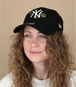 NEW ERA Casquette Wmn Floral Metallic 940 NY Black