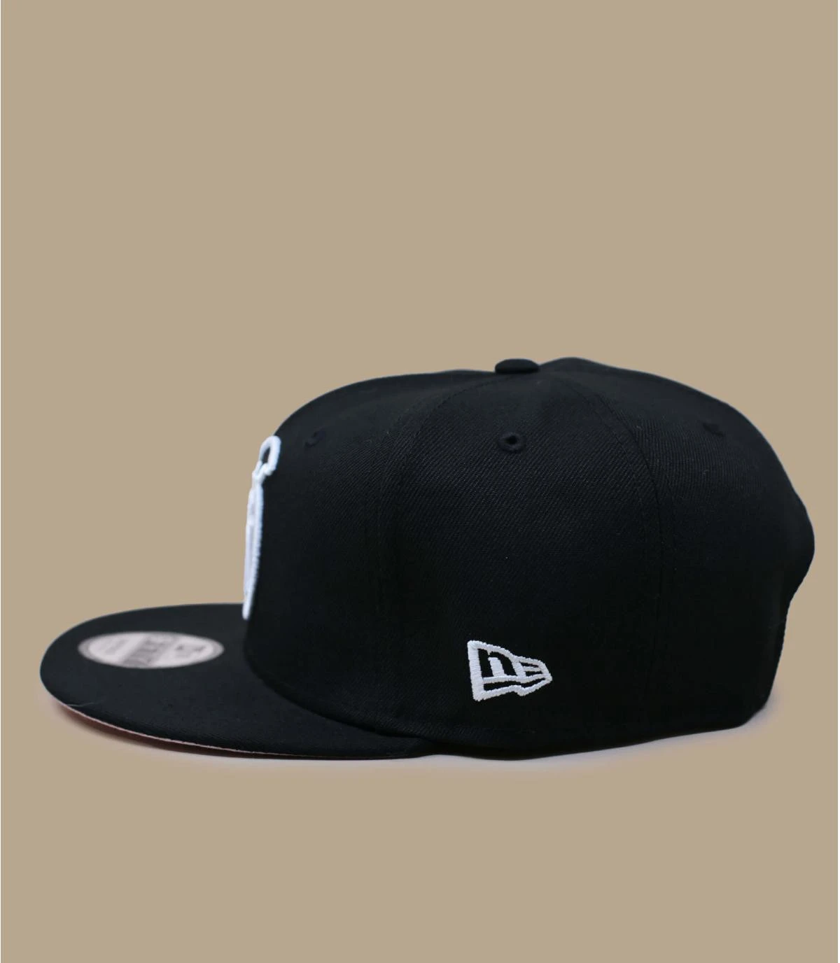 NEW ERA NY Apple 9Fifty Black 4 NEW ERA NY Apple 9Fifty Black – Image 4