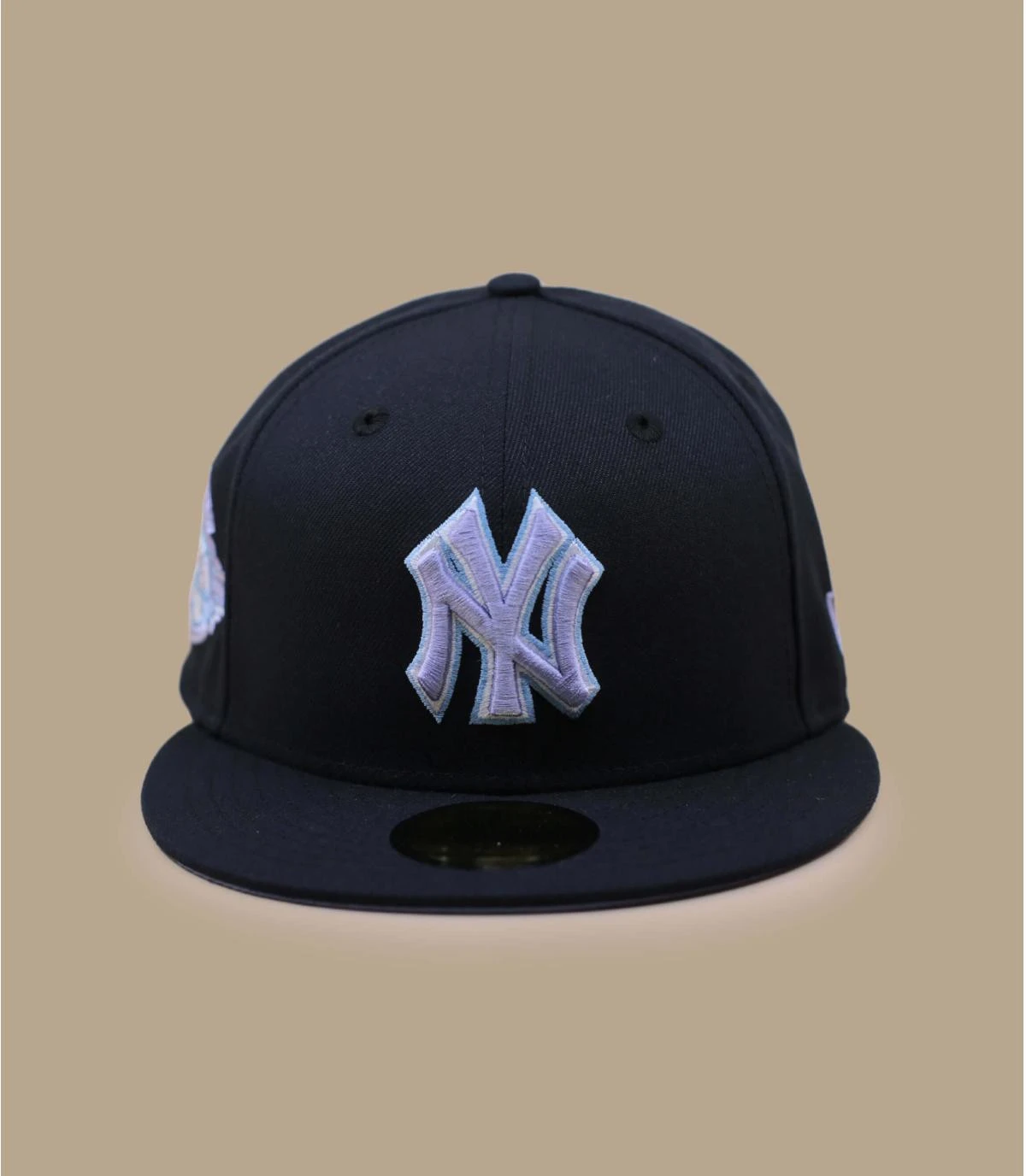 NEW ERA Side Patch 59Fifty New York Yankees Navy Lavender 2 NEW ERA Side Patch 59Fifty New York Yankees Navy Lavender – Image 2