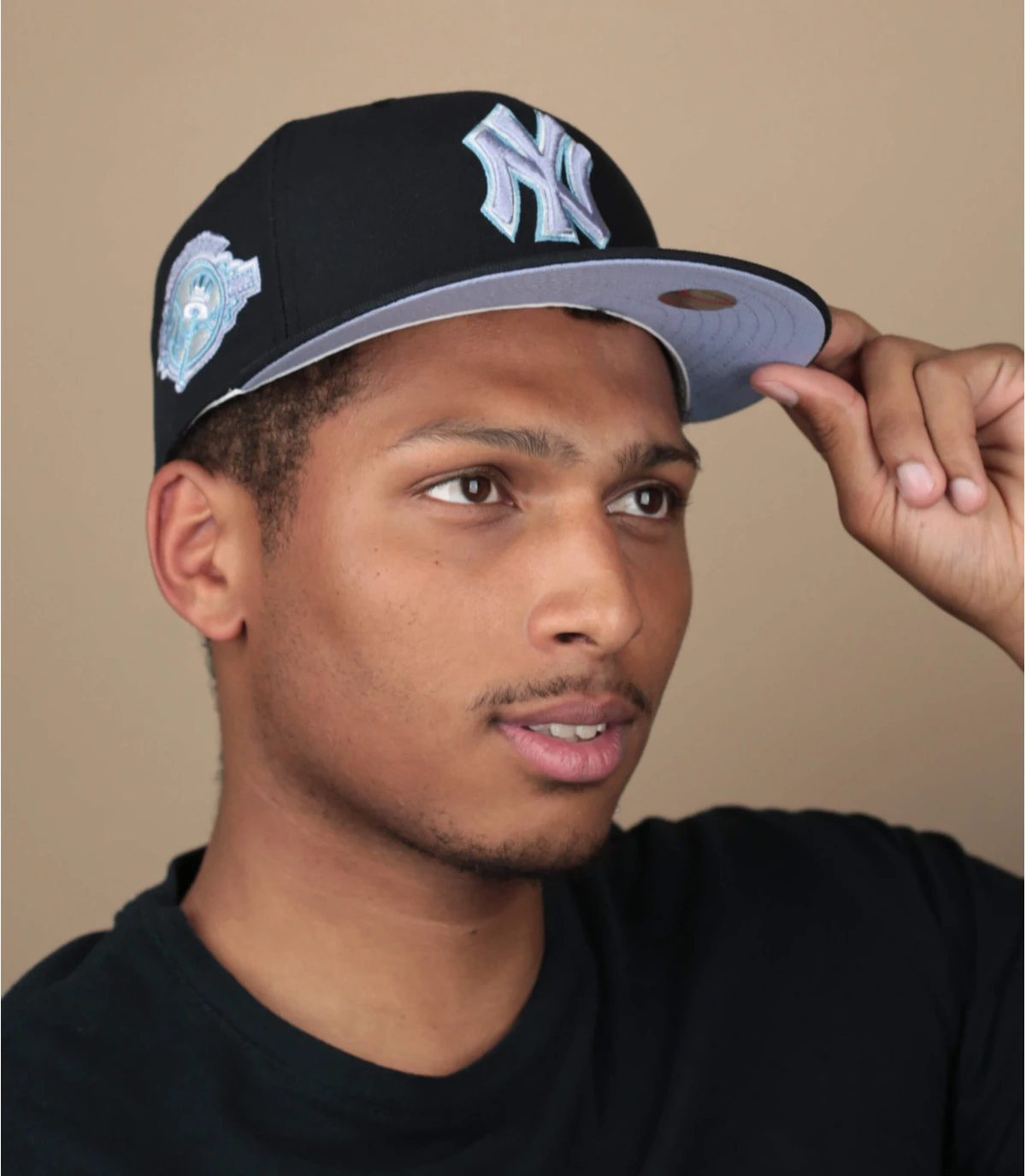 NEW ERA Side Patch 59Fifty New York Yankees Navy Lavender 1 NEW ERA Side Patch 59Fifty New York Yankees Navy Lavender